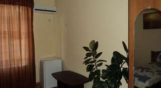 Гостиница Guest House Elvina in Sudak Судак Номер "Стандарт"-10